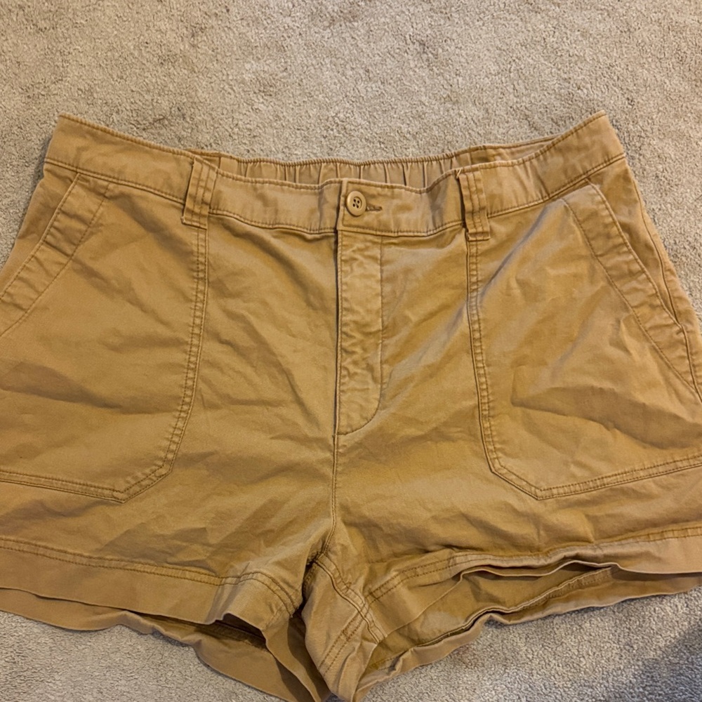 Women's Tan Shorts